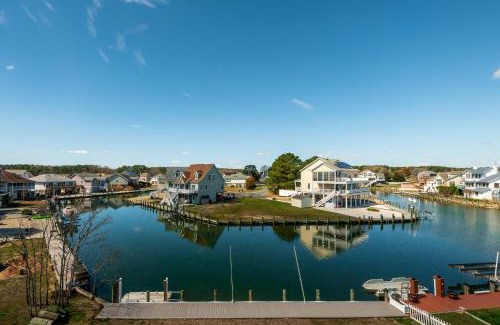 Captain's Cove House | Anchor's Away - Waterfront, Pet Friendly, Pools!