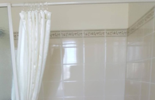 Rockingham House | Anchorage Guest House