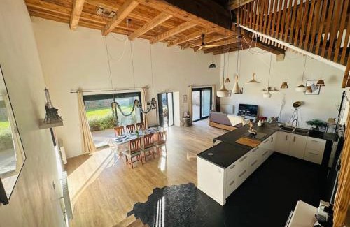 Paraza Villa | Ancien chai rénové avec piscine