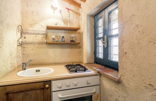 Corbara House | ancient mansion, panoramic, domestic animals welcome, romantic