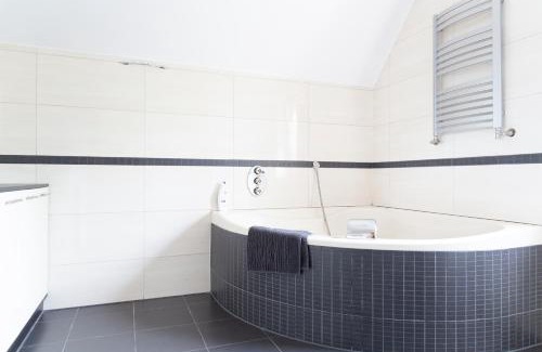 Czastkow Apartment | Ancoba House