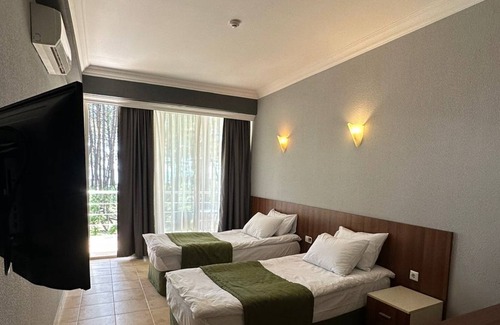 Maltakva Hotel | Andamati Beach Resort
