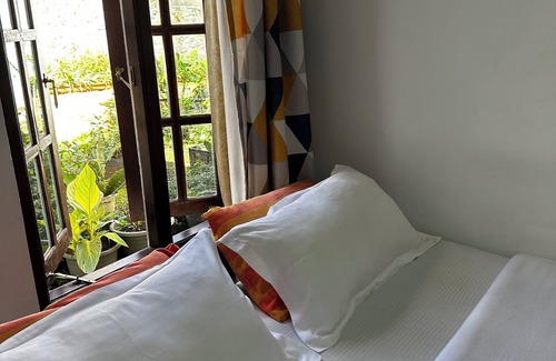 Nuwara Eliya House | Andrews Hostel