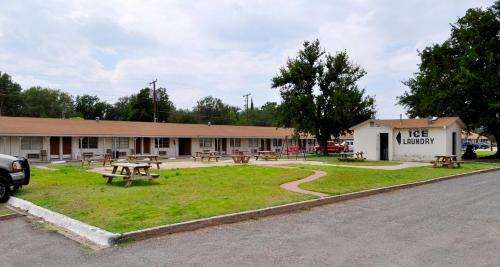 Andrews Hotel | Andrews Motor Inn