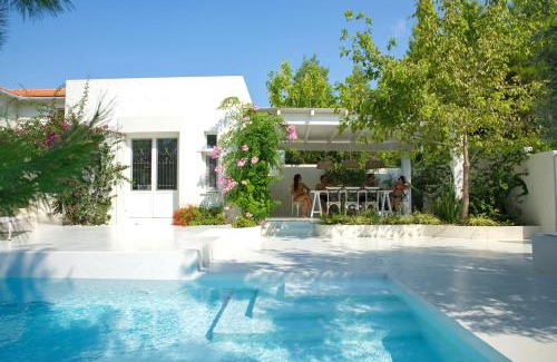 Votsi Villa | Anemolia Villas with private pools near the most beautiful beaches of Alonissos