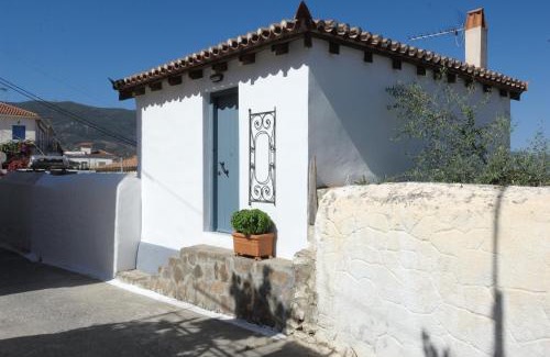 Poros Villa | Anemone Residence