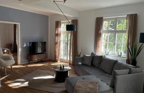 Weisser Hirsch Apartment | ANER7 luxuriöses Familienapartment für bis zu 6 Personen mit kleinem Heimkino