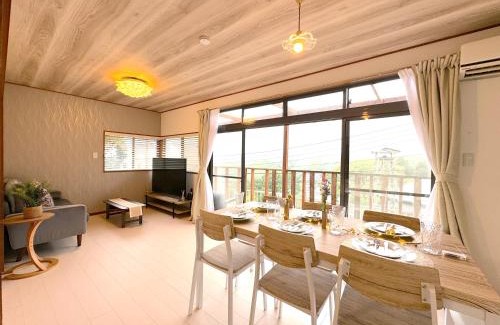 Yugawara Villa | ANGO YUGAWARA New Open 駅から車で9分 デッキで無料でBBQで楽しめる プロジェクターと卓球台あり