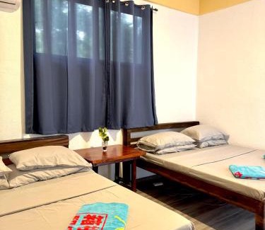 Busuanga House | Ann and Mike Guest House, Bar & Restaurant