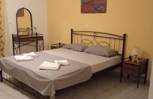 Lixouri Apartment | Anna's Apartment 1 - Cozy stay for 3 in Lixouri