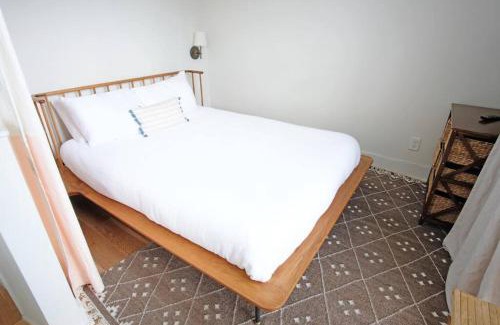 Yamacraw Village Apartment | Annabelle 4B - New