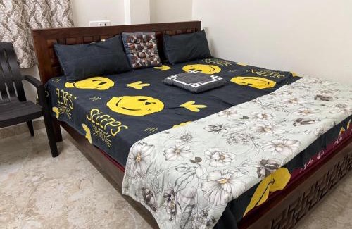 Tirupati House | Annamaiah Guest House & Homestay - Tirupati - Home Food Service