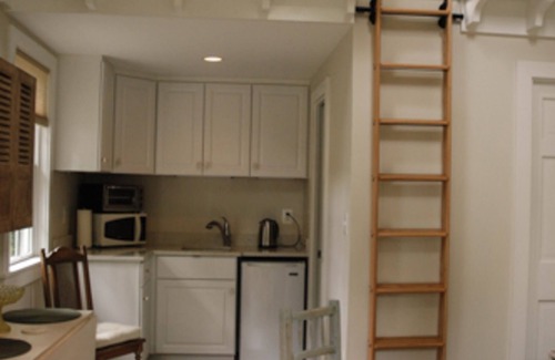 Epping Forest Cottage | Annapolis waterfront "tiny house" in garden setting