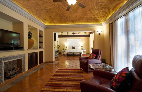 San Miguel de Allende Bed & Breakfast | Antigua Capilla B&B