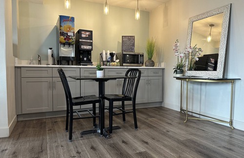 Antioch Hotel | Antioch Quarters Inn and Suites