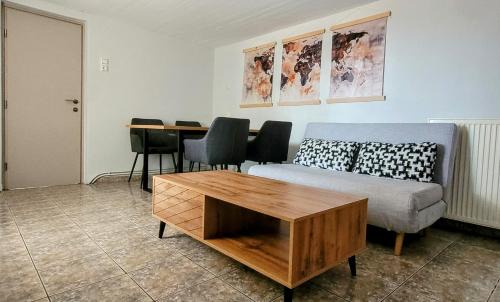 Timfristos Apartment | Antoni's House