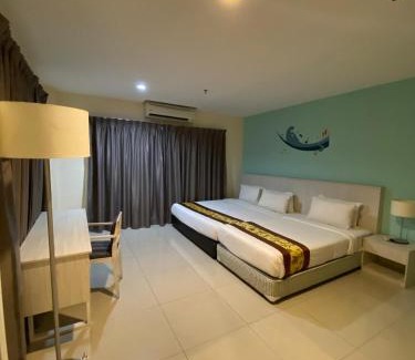 Lumut Hotel | AnyLodge Waterfront Marina Island Pangkor