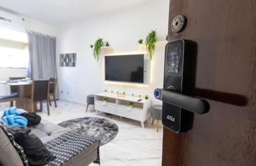 Sao Vicente Apartment | Apê Novo 5 min do Centro, Shopping e Praia com Garagem e Ar condicionado