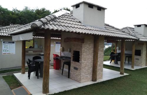 Caldas Novas Apartment | AP do LAGO, com Churrasqueira privativa , cozinha , internet no ap, rampa barco e jet, pesqueiro - B101