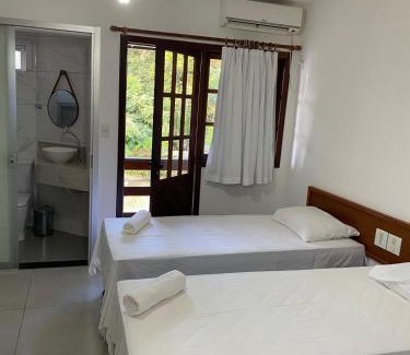 Taperapua Beach Apartment | AP06 Espaçoso a 3 Minutos a Pé da Praia de Taperapuã, Acomoda até 8 Pessoas!