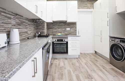 Armacao de Pera Apartment | Apart 2 Vila Mar Praia - BY BEDZY