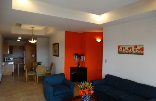 Guachipelin Apartment | Apartamenos en condominio amueblados, Escazu