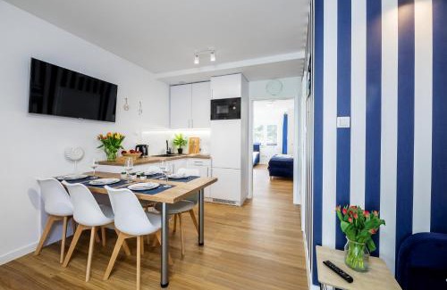 Poddabie Apartment | APARTAMENT 19B BLUE MARINE Poddąbie Basen Odkryty Brodziki Plac Zabaw