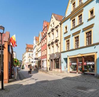 Jelenia Gora Apartment | Apartament Arkadia - Rynek Jeleniogórski - by SpaceApart