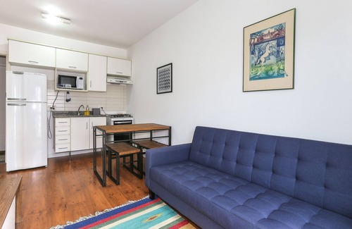 Pinheiros House | apartament at benedito calixto | garage | pool | AC