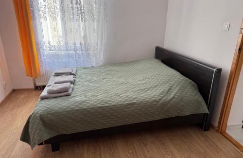 Zabkowice Slaskie Apartment | Apartament blisko Krzywej Wieży Dostęp za pomocą kodu