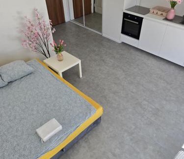 Lublin Apartment | Apartament C10 z ogródkiem
