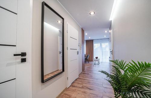 Boleslawiec Apartment | Apartament Labradoryt, klimatyzacja, parking priv