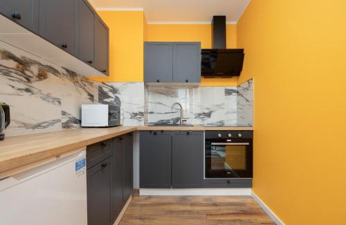 Srodmiescie Apartment | Apartament na Alejach Jerozolimskich przy Pałacu Kultury i Nauki by Noclegi Renters
