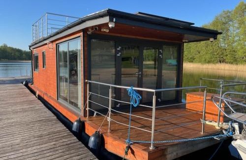 Zlocieniec Boat Rental | Apartament na wodzie - Houseboat