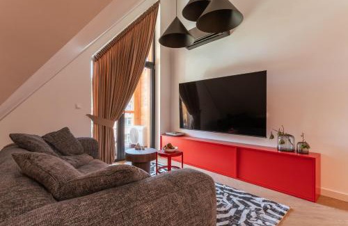 Nowy Targ Apartment | Apartament SZTOKHOLM - przestronny i stylowy apartament w centrum miasta, z prywatnym parkingiem