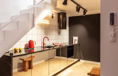 Nowy Targ Apartment | Apartament SZTOKHOLM - przestronny i stylowy apartament w centrum miasta, z prywatnym parkingiem