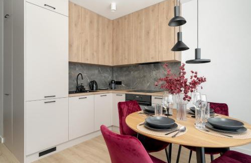 Grunwald Apartment | Apartament w Zielonej Okolicy Poznania z Parkingiem by Noclegi Renters