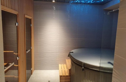 Business District Apartment | Apartamentai Pirtis Šnipė