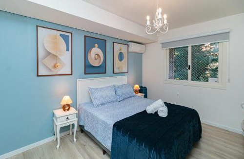 Planalto Apartment | Apartamento à 10 min Centro para 06 Pessoas com Lareira, Ar condicionado e Wi-Fi Veloz