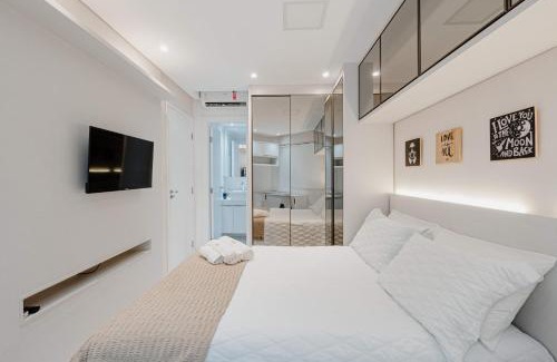 Caminho das Arvores Apartment | Apartamento ao lado do Shopping Salvador, piscina, academia, garagem