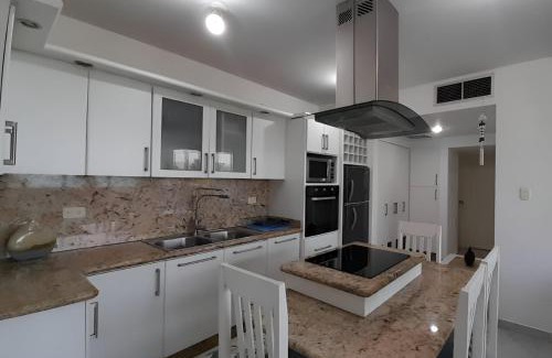 Margarita Island Apartment | Apartamento con vista al mar