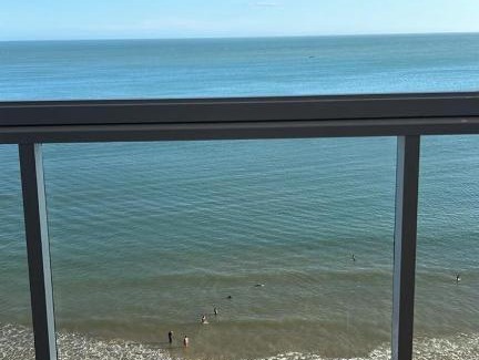 Praia do Morro Apartment | Apartamento de luxo à beira-mar na Praia do Morro