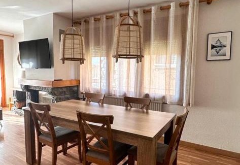 Llivia Apartment | Apartamento en Llivia con piscina
