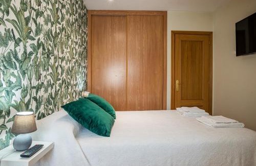 Cangas de Onis Apartment | Apartamento Irene céntrico con Wifi y parking coche tamaño medio Cangas de Onís