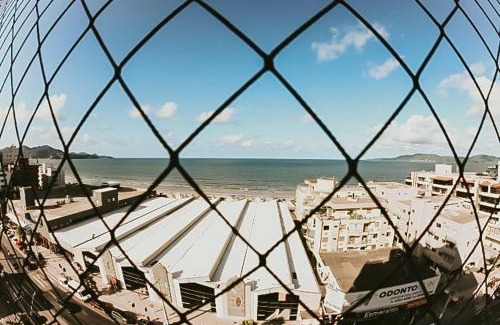 Centro Apartment | Apartamento Itapema na Av principal à 50 m da praia