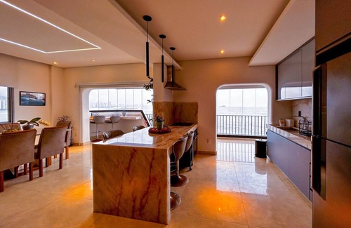 Asturias Apartment | Apartamento moderno, frente para o mar com piscina