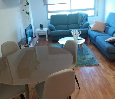 Logrono Apartment | Apartamento Poniente con dos baños muy céntrico 6 personas