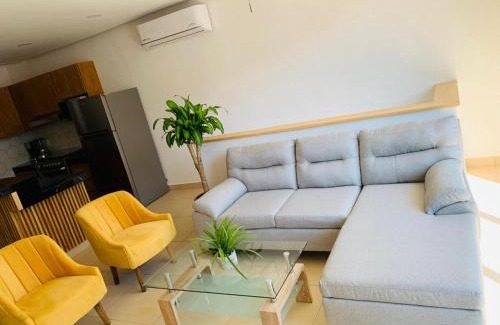 Lazaro Cardenas Apartment | Apartamento Recien Remodelado a 5 min de la Playa