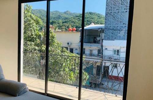 Lazaro Cardenas Apartment | Apartamento Recien Remodelado a 5 min de la Playa