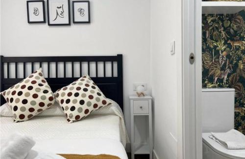Huerta del Rey Vallellano Apartment | APARTAMENTO URQUÍA
